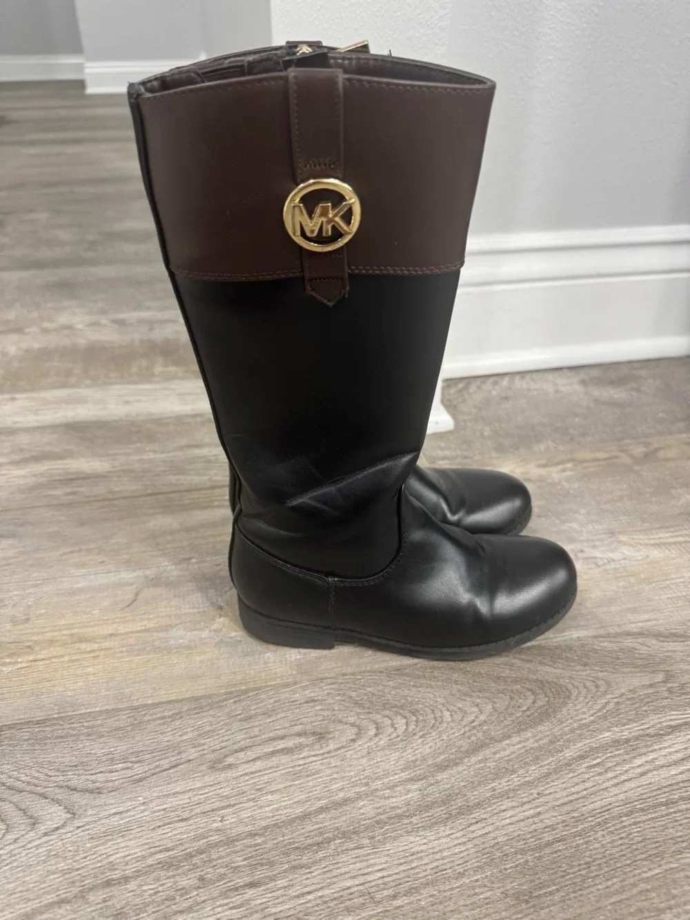 Michael Kors Emma Kelly Black and Brown Tall Riding Boots with Gold MK Emblem